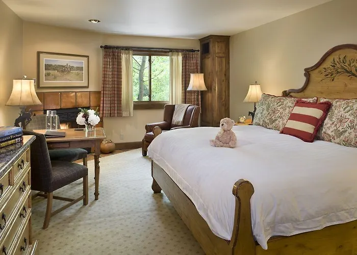 The Rusty Parrot And Hotel 4*