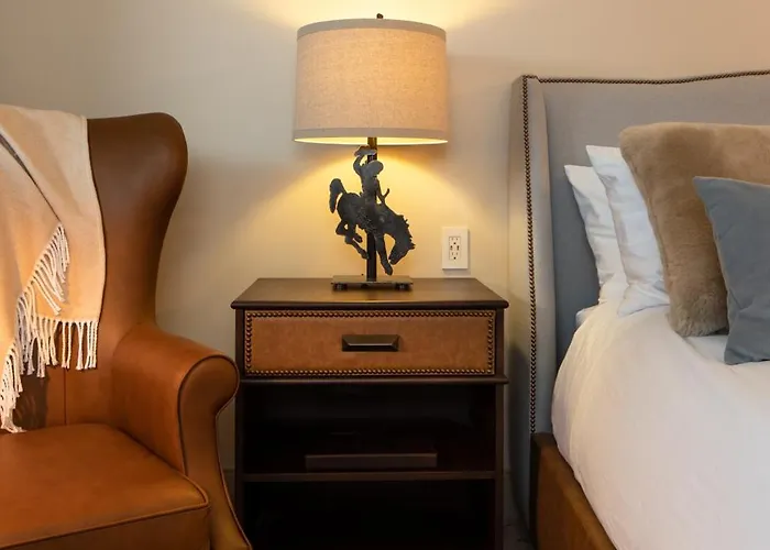 Hotel The Rusty Parrot And 4*