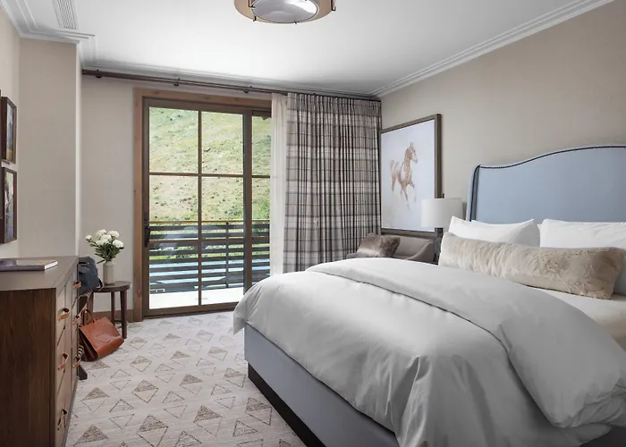 Hotel The Rusty Parrot And 4*