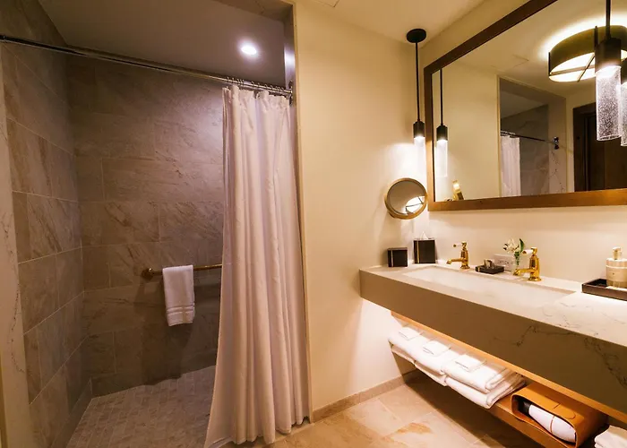 The Rusty Parrot And Hotel 4*